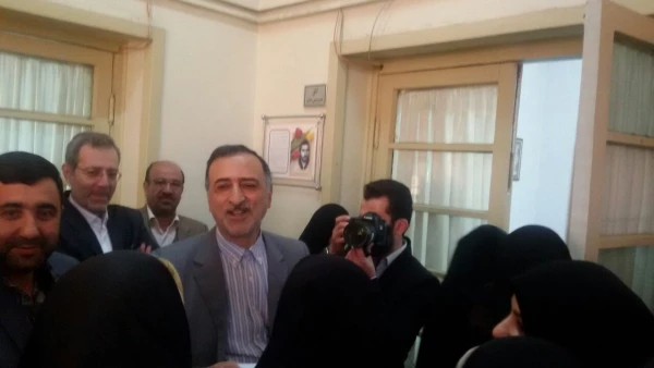 وزیر آموزش و پرورش در مرکز آموزش عالی شهید باهنر تهران: 5