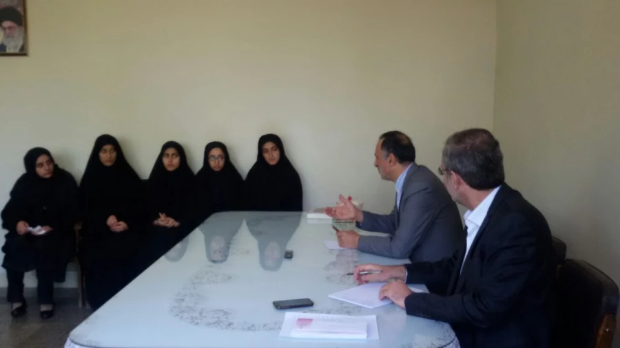 وزیر آموزش و پرورش در مرکز آموزش عالی شهید باهنر تهران: 7