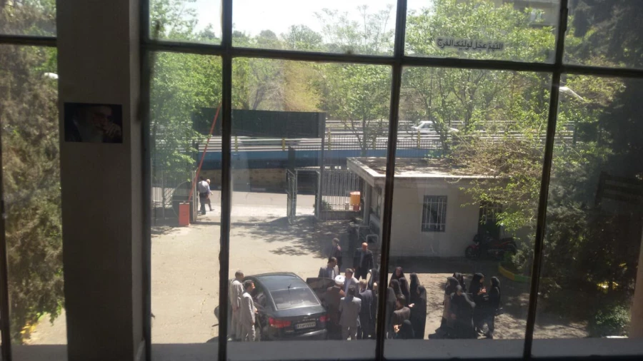 وزیر آموزش و پرورش در مرکز آموزش عالی شهید باهنر تهران: 8