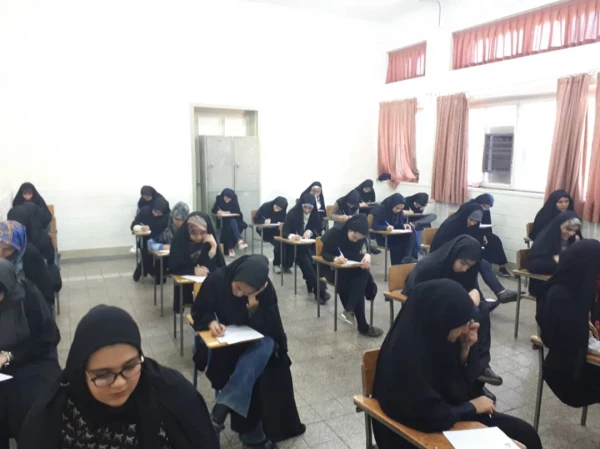 جلسه امتحان دانشجو معلمان مرکز آموزش عالی شهید باهنر  2