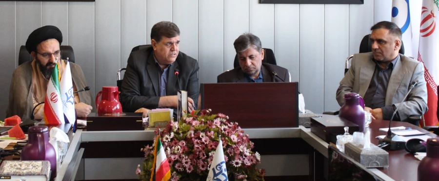 دکتر خنیفردر نشست مدیران دانشگاه با محوریت گام دوم انقلاب:
بیانیه گام دوم انقلاب، برخودسازی و ابر نظریه نظام انقلاب اسلامی و نتیجه آن ایجاد تمدن اسلامی است