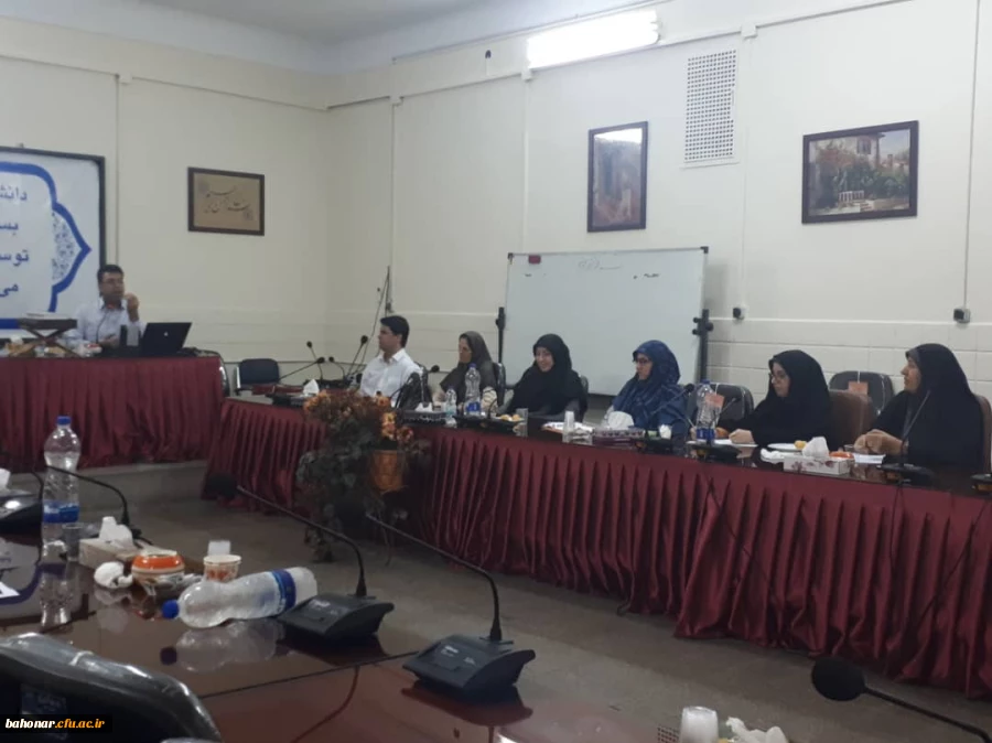 اختتامیه دوره تحلیل محتوا و بررسی کتاب های درسی 
ادبیات فارسی دوره متوسطه 2