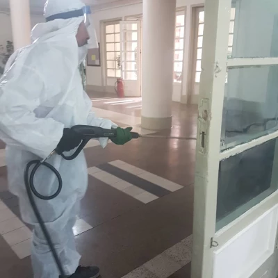 ضد عفونی مرکز شهید باهنر با همکاری شهرداری منطقه 11 تهران 4