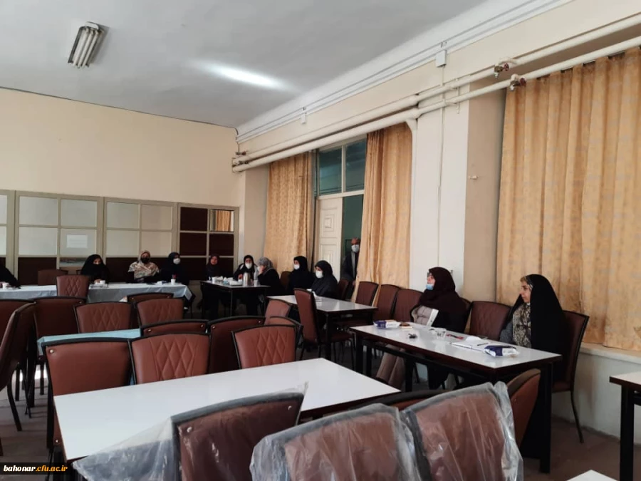 برگزاری جلسه شورای اداری در مرکز شهید باهنر تهران 3