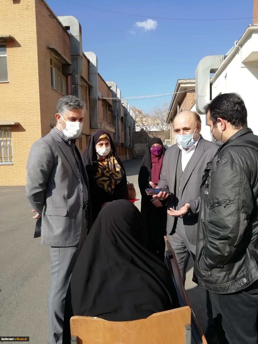 بازدید دکتر بلاغی مدیر امور پردیس های استان تهران و مسئول حراست دانشگاه فرهنگیان تهران از روند مصاحبه پذیرفته شدگان استخدامی چند برابر ظرفیت آموزش و پرورش تهران 2