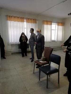 بازدید دکتر بلاغی مدیر امور پردیس های استان تهران و مسئول حراست دانشگاه فرهنگیان تهران از روند مصاحبه پذیرفته شدگان استخدامی چند برابر ظرفیت آموزش و پرورش تهران 4
