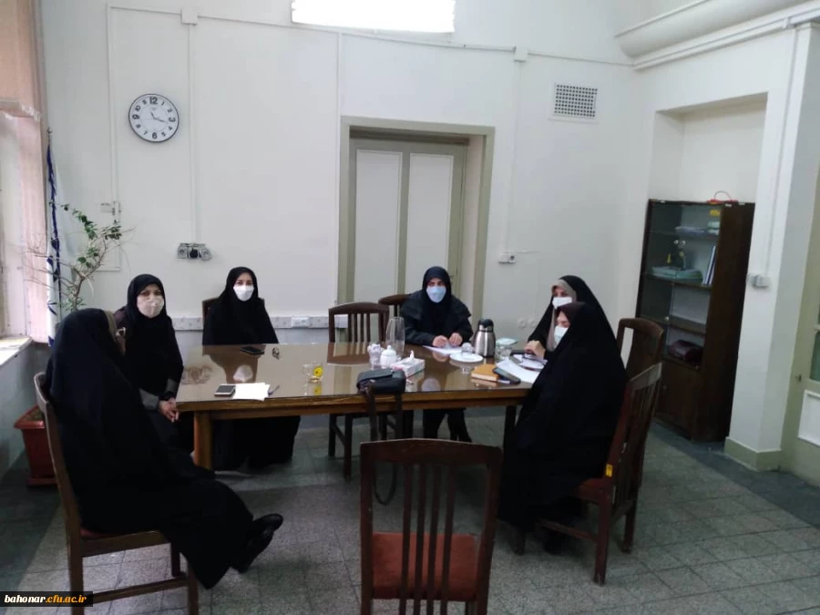 برگزاری نشست تخصصی با سرپرستان شبانه روزی و امور دانشجویی با موضوع بازگشایی فرصت ها، چالش ها و راهکار ها 2