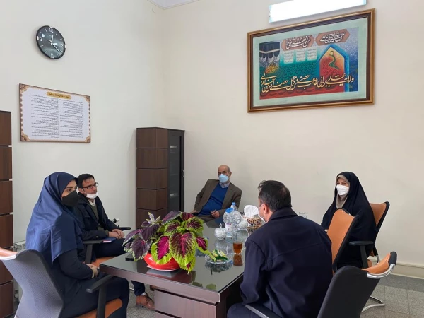 بازدید مدیرکل محترم توسعه و منابع جناب دکتر چناری از حوزه ی مالی شهید باهنر 3