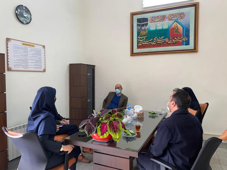 بازدید مدیرکل محترم توسعه و منابع جناب دکتر چناری از حوزه ی مالی شهید باهنر 4