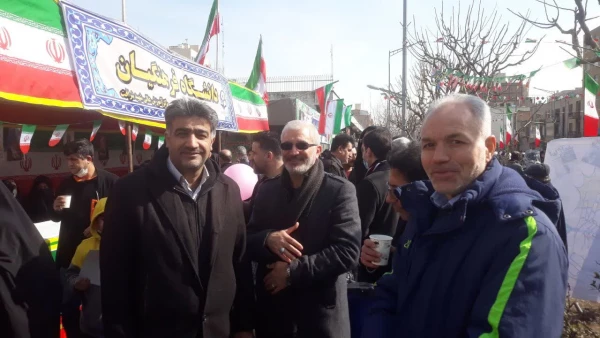 گزارش مصور از راهپیمایی ۲۲ بهمن/ مردم تمام قد پای انقلاب ایستاده اند 2