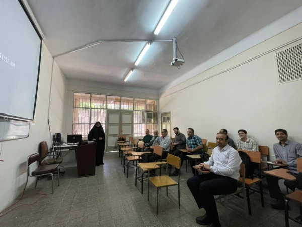 برگزاری دوره معرفت افزایی و  توانمندسازی معلمان  3