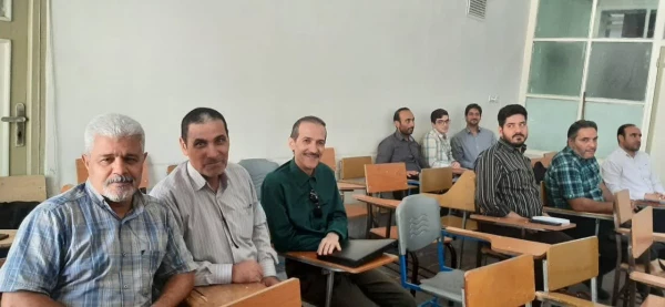 برگزاری دوره معرفت افزایی و  توانمندسازی معلمان  4