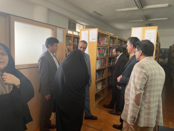 بازدید معاون پژوهش و فناوری سازمان مرکزی و هیئت همراه ( مدیران کل ) از موزه ،کتابخانه و واحد پژوهش مرکز آموزش عالی شهید باهنر  2