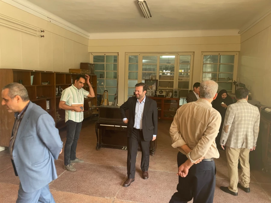 بازدید معاون پژوهش و فناوری سازمان مرکزی و هیئت همراه ( مدیران کل ) از موزه ،کتابخانه و واحد پژوهش مرکز آموزش عالی شهید باهنر  2