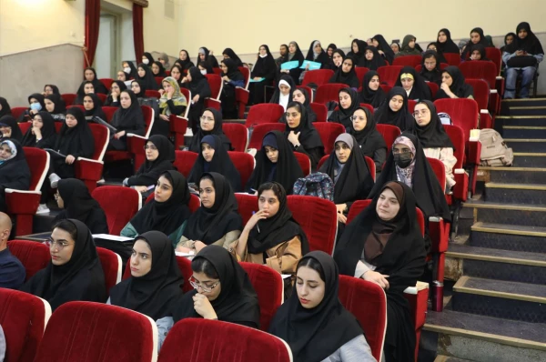 مراسم برگزاری کارگاه تخصصی زبان فارسی، زبان تمدن ساز در مرکز شهید باهنر تهران 8