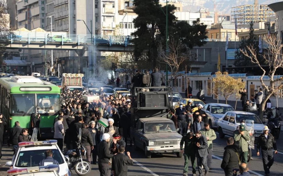 مراسم تشییع و تدفین شهید گمنام در مرکز آموزش عالی شهید باهنر تهران  3