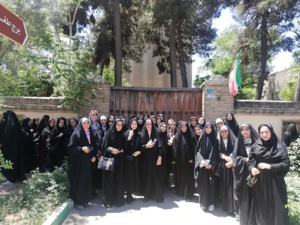 اردوی نیم روزه ری گردی دانشجومعلمان مرکز شهید باهنر 2