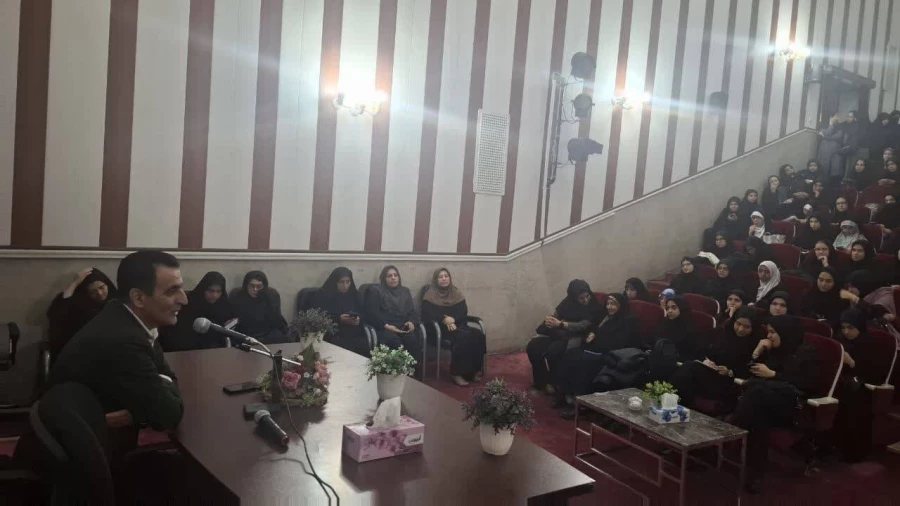 کارگاه آموزشی هدایت تحصیلی با رویکرد ادامه تحصیل در مقطع ارشد 2