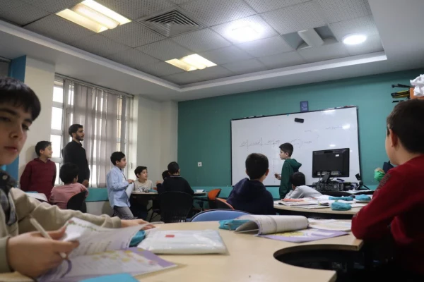 بازدید علمی ، جمعی از دانشجو معلمان به همراه جناب آقای دکتر تربتی نژاد مدیرگروه رشته آموزش ابتدایی از دبستان دوره اول هدایت میزان 
 2