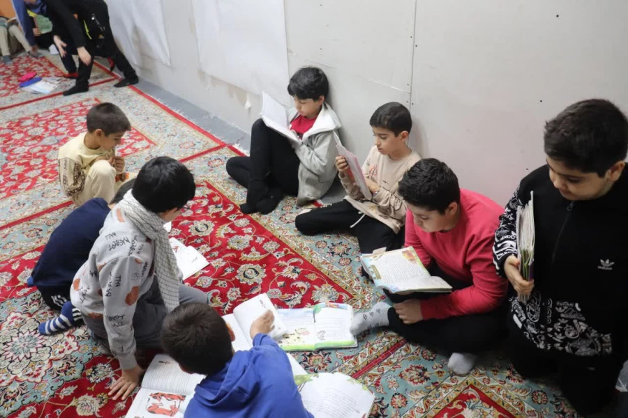 بازدید علمی ، جمعی از دانشجو معلمان به همراه جناب آقای دکتر تربتی نژاد مدیرگروه رشته آموزش ابتدایی از دبستان دوره اول هدایت میزان 
 6