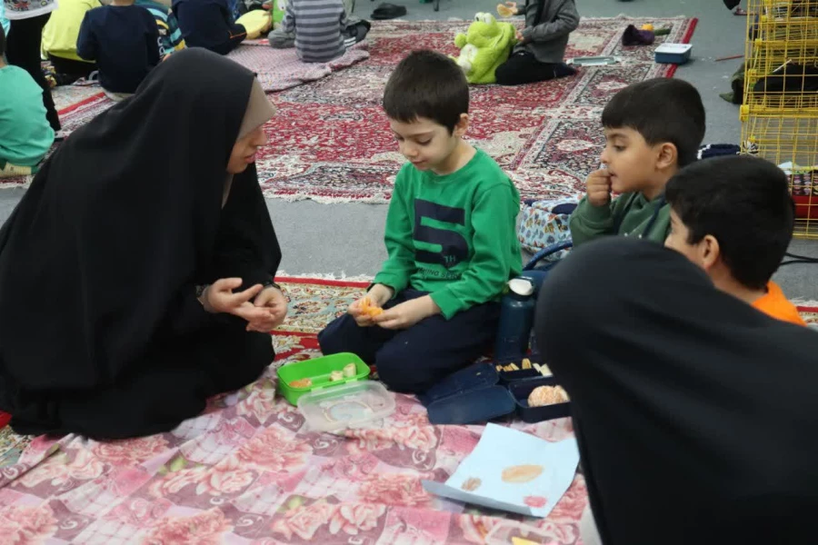 بازدید علمی ، جمعی از دانشجو معلمان به همراه جناب آقای دکتر تربتی نژاد مدیرگروه رشته آموزش ابتدایی از دبستان دوره اول هدایت میزان 
 7