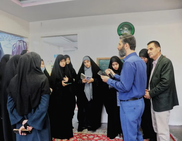 بازدید علمی ، جمعی از دانشجو معلمان به همراه جناب آقای دکتر تربتی نژاد مدیرگروه رشته آموزش ابتدایی از دبستان دوره اول هدایت میزان 
 10