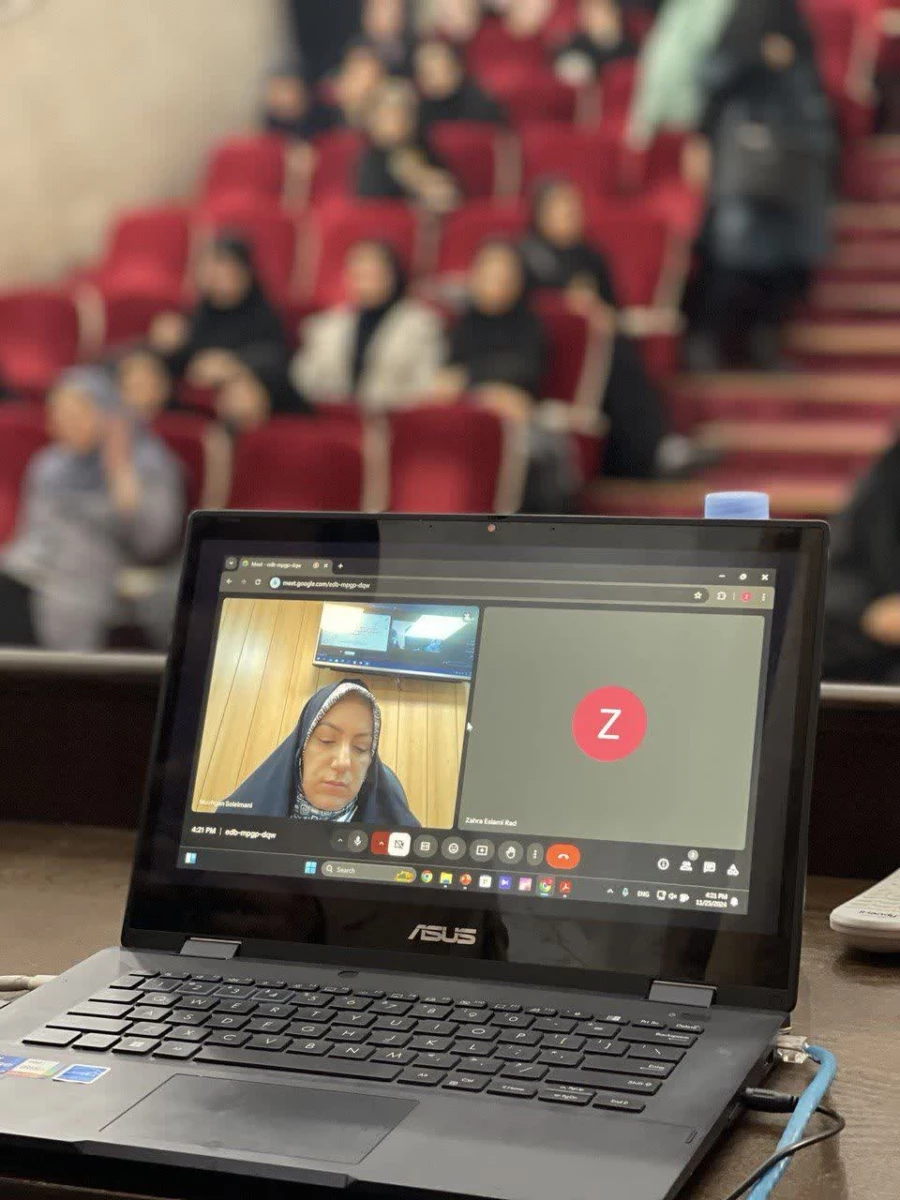 جلسه معرفی و پرسش و پاسخ با موضوع  "چرا جشنواره تدریس؟" 3