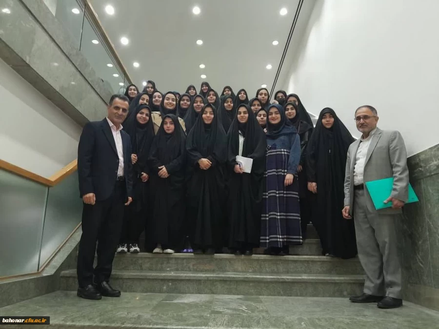 بازدید از موزه و کتابخانه ملی مجلس شورای اسلامی 4