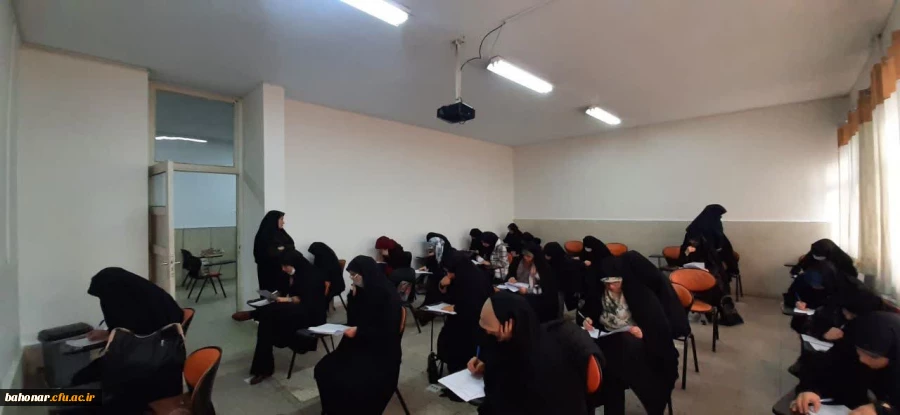 برگزاری آزمون بخش معارفی سی پنجمین جشنواره قرآن و عترت در مرحله استانی  2