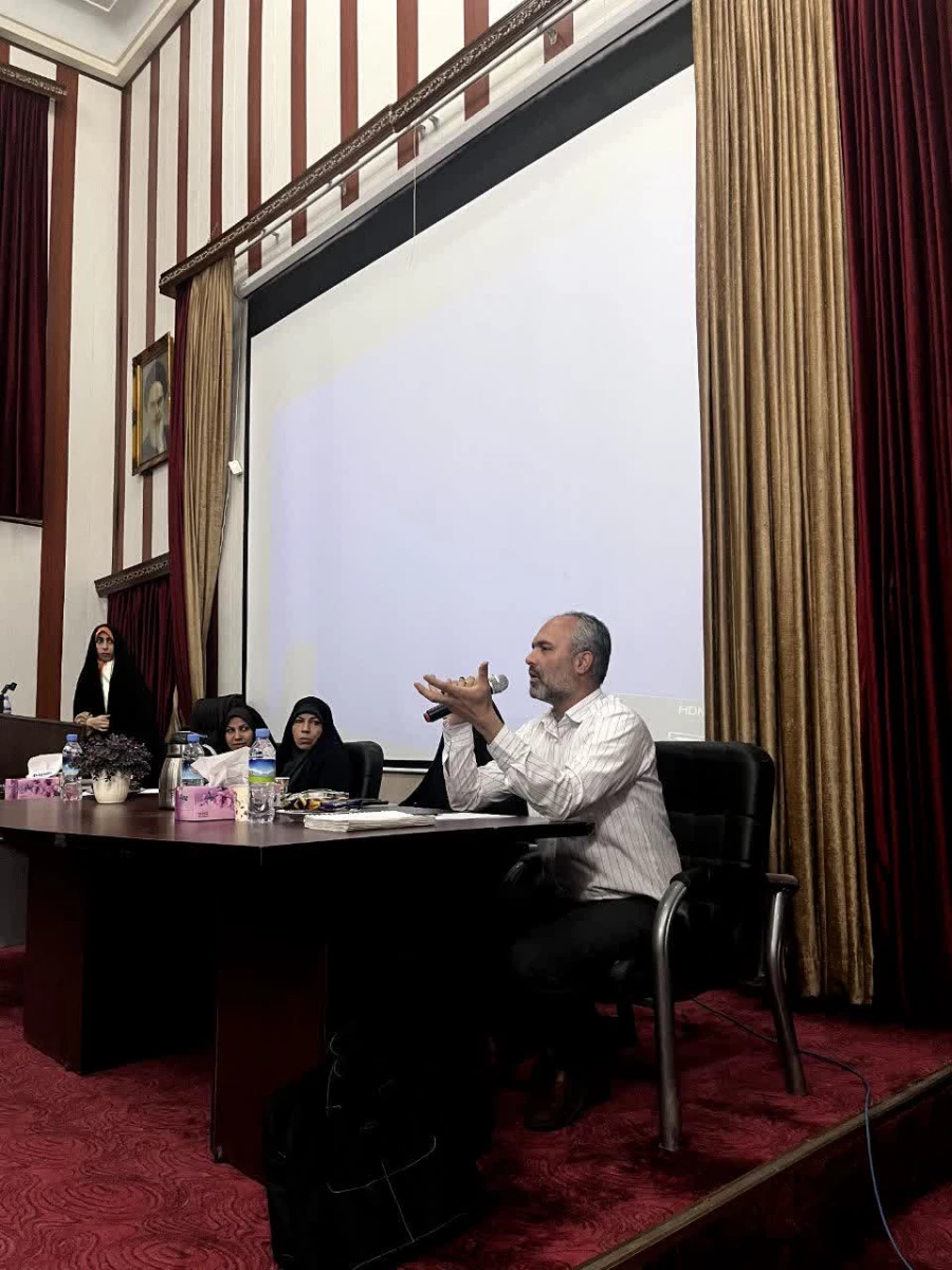 برگزاری مسابقه کتابخوانی به مناسبت هفته سرای دانشجویی 6