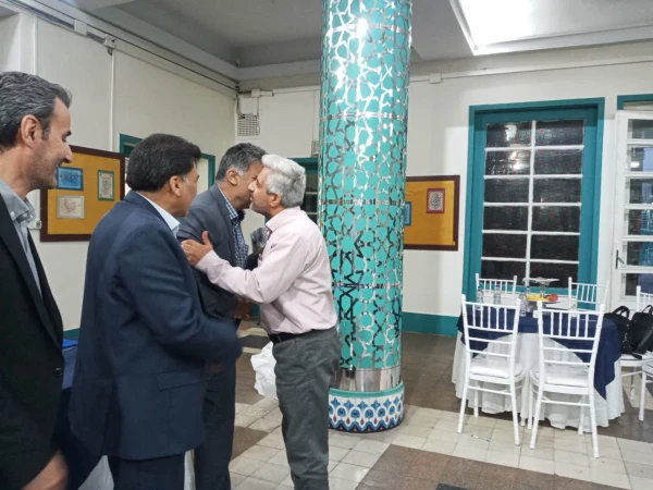 جلسه هم اندیشی سرپرستان خوابگاه ها و کارشناس مسئولان امور دانشجویی برگزار شد. 3