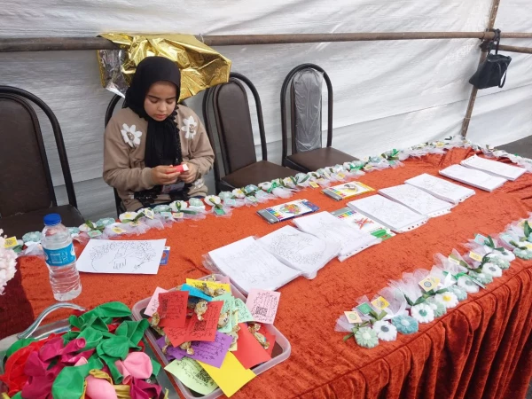 حضور مرکز آموزش عالی شهید باهنر در مسیر پیاده روی عید غدیر با برپایی غرفه فرهنگی 3