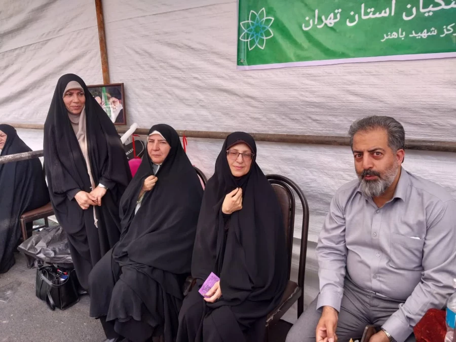 حضور مرکز آموزش عالی شهید باهنر در مسیر پیاده روی عید غدیر با برپایی غرفه فرهنگی 5