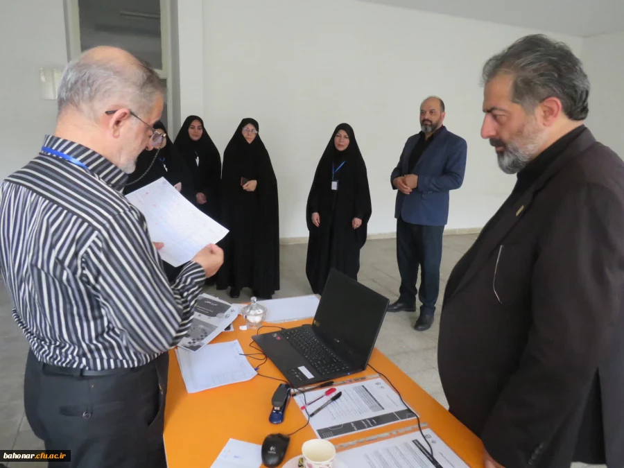 بازدید مسئولان استانی از دومین روز آزمون ارزیابی داوطلبان ورود به دانشگاه فرهنگیان سال ۱۴۰۴ حوزه مرکز شهید باهنر
 2