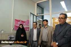 بازدید معاون دانشجویی دانشگاه فرهنگیان و رئیس دانشگاه هنرهای اسلامی استاد فرشچیان از آزمون عملی کنکور هنر در مرکز شهید باهنر 6