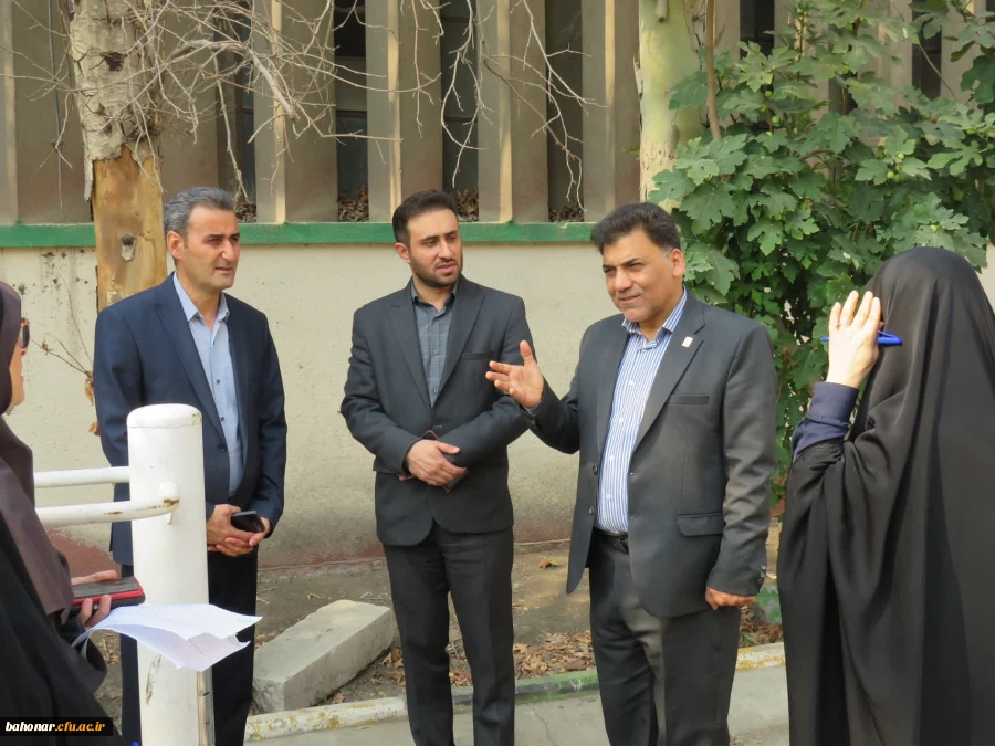 بازدید مسئولان استان از فضای مرکز آموزش عالی شهید باهنر جهت آماده سازی برای آغاز سال تحصیلی جدید 2