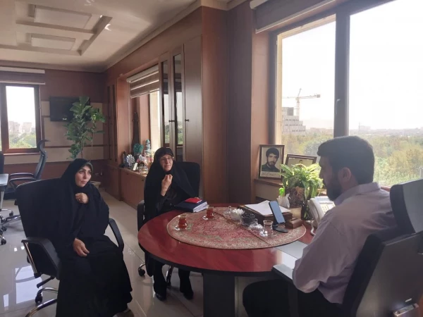 نشست رئیس مرکز آموزش عالی شهید باهنر با شهردار منطقه ۱۱ 3