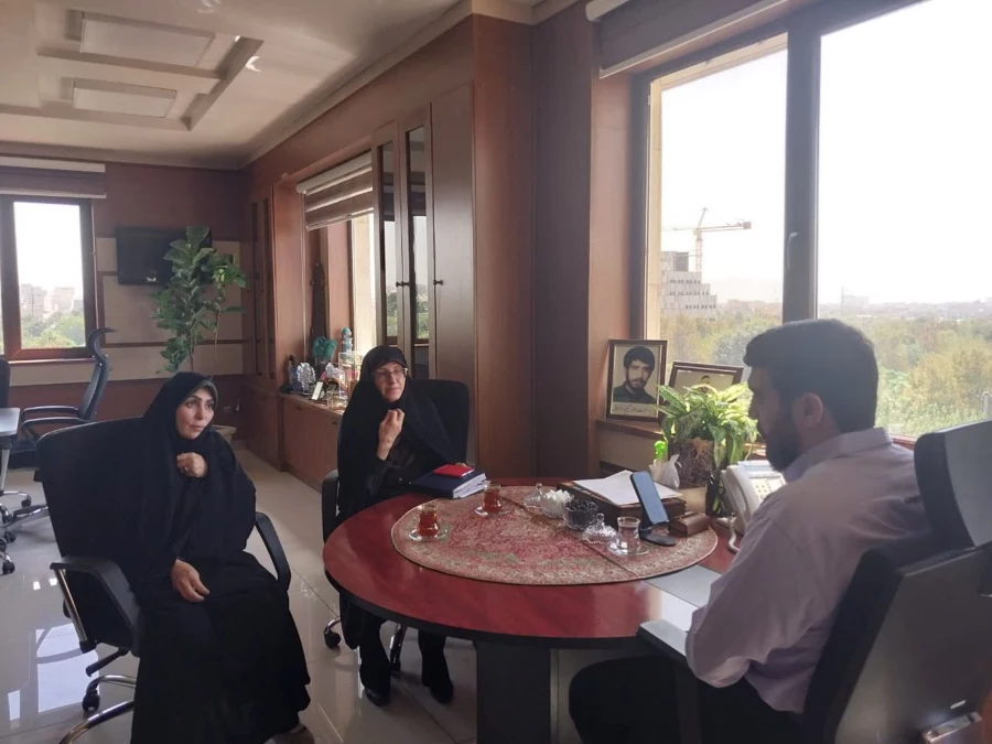 نشست رئیس مرکز آموزش عالی شهید باهنر با شهردار منطقه ۱۱ 3