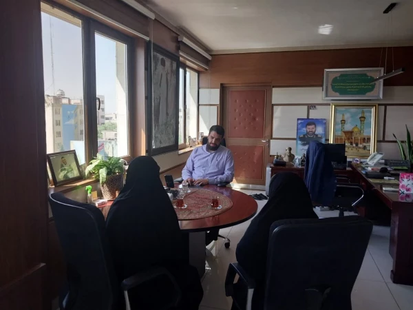 نشست رئیس مرکز آموزش عالی شهید باهنر با شهردار منطقه ۱۱ 4