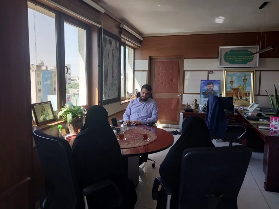 نشست رئیس مرکز آموزش عالی شهید باهنر با شهردار منطقه ۱۱ 4