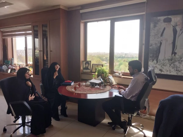 نشست رئیس مرکز آموزش عالی شهید باهنر با شهردار منطقه ۱۱ 5