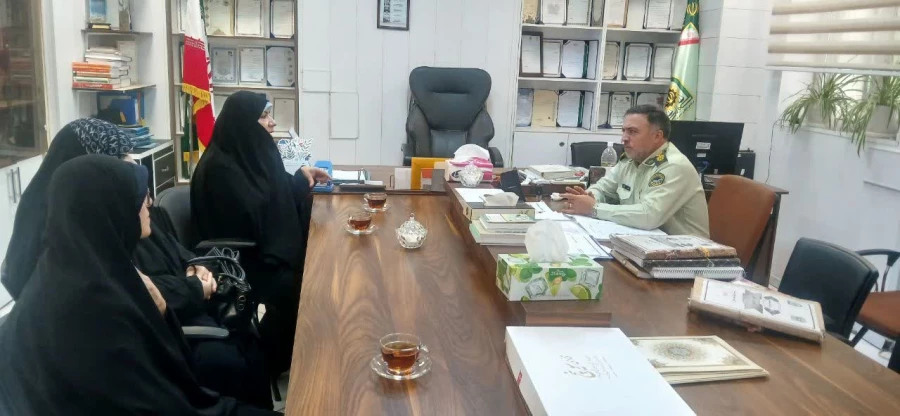 بازدید مسئولان مرکز آموزش عالی شهید باهنر از کلانتری جامی به مناسبت هفته نیروی انتظامی 3