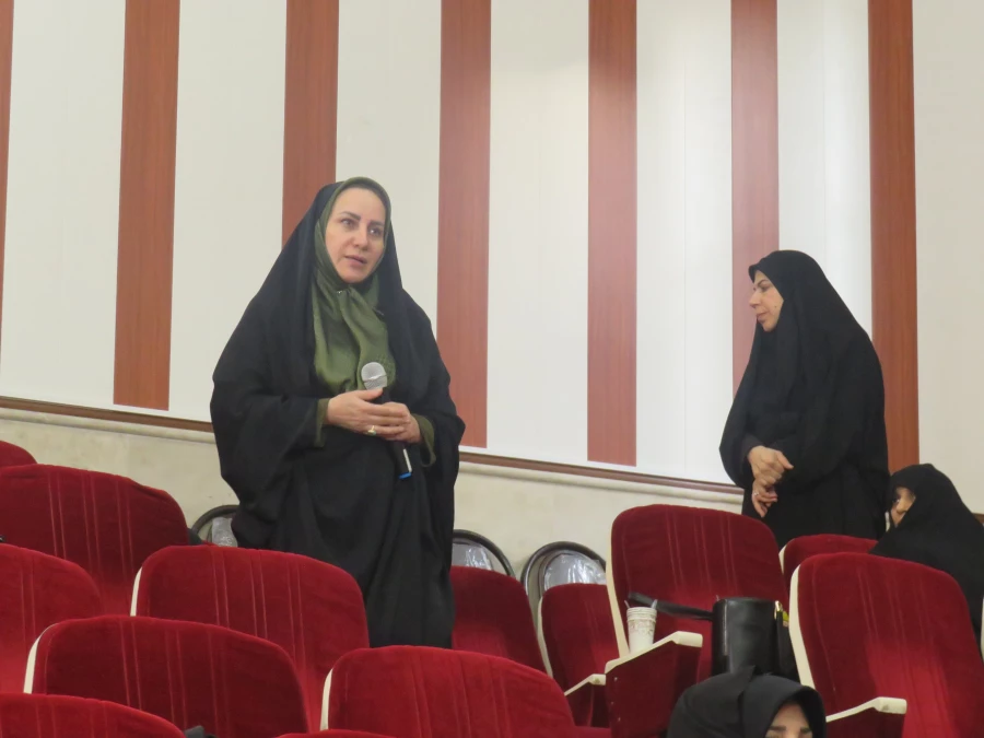 برگزاری جلسه آموزشی کارورزی ۱ و ۳ ویزه مدیران و معلمان در مرکز آموزش عالی شهید باهنر  7