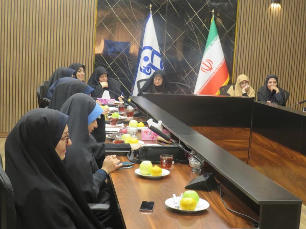 برگزاری جلسه شورای صنفی مرکز شهید باهنر با مسئولان مرکز 3