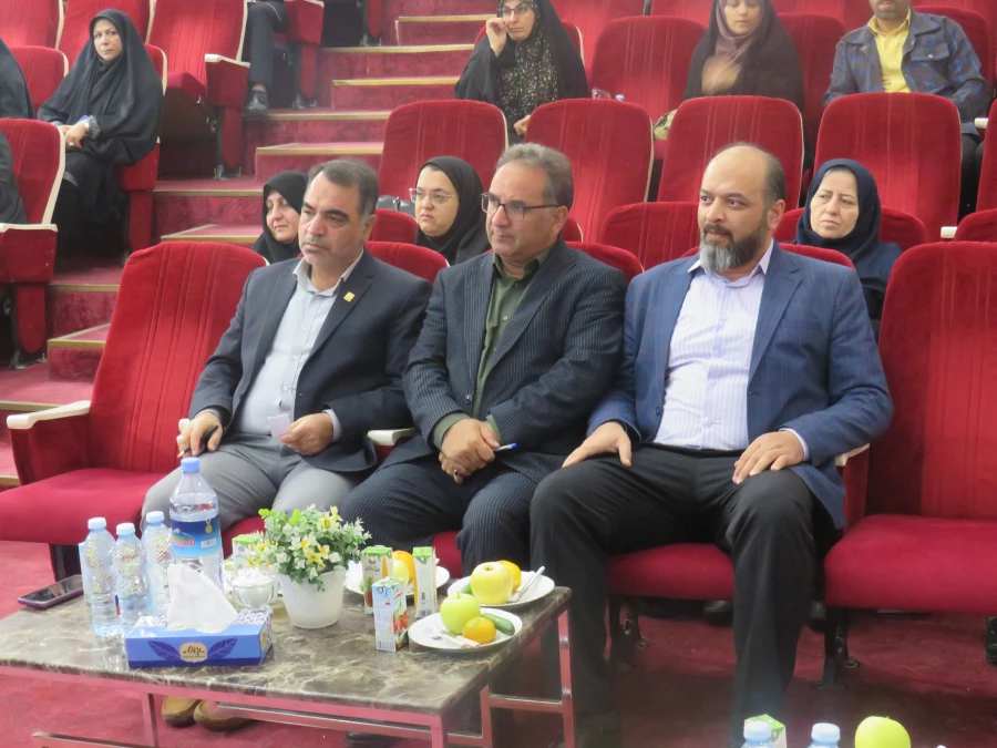 برگزاری نشست هم اندیشی مدیران و کارشناسان امور دانشجویی با سرآشپزان پردیس ها و مراکز در مرکز آموزش عالی شهید باهنر  4