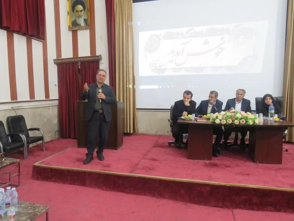 برگزاری نشست هم اندیشی مدیران و کارشناسان امور دانشجویی با سرآشپزان پردیس ها و مراکز در مرکز آموزش عالی شهید باهنر  8