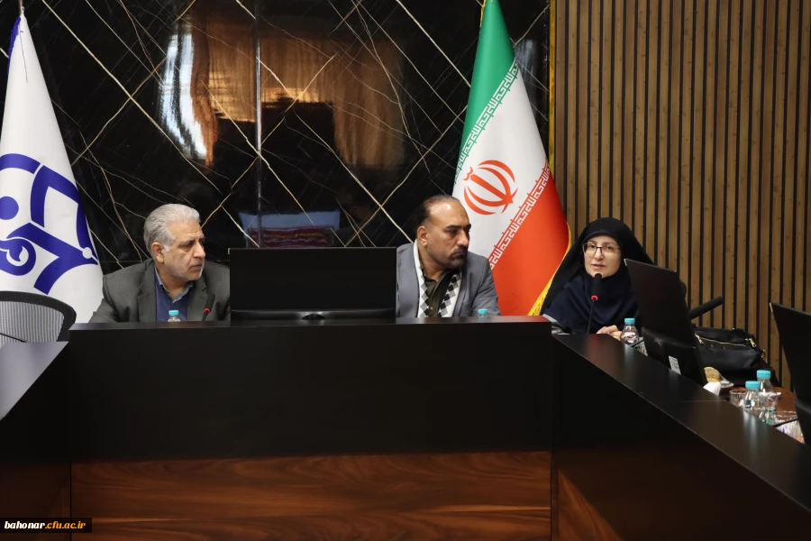 نخستین جلسه گروه آموزشی «آموزش ابتدایی» در دانشکده شهید باهنر برگزار شد. 2