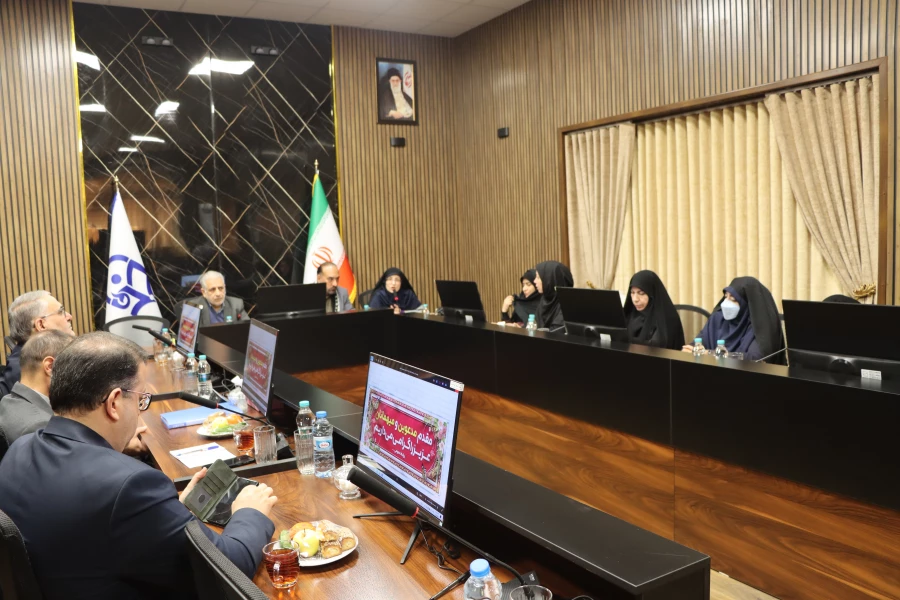 نخستین جلسه گروه آموزشی «آموزش ابتدایی» در دانشکده شهید باهنر برگزار شد. 3