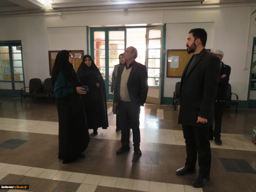 بازدید معاون هماهنگی و امور مناطق شهرداری تهران از دانشکده شهید باهنر  6